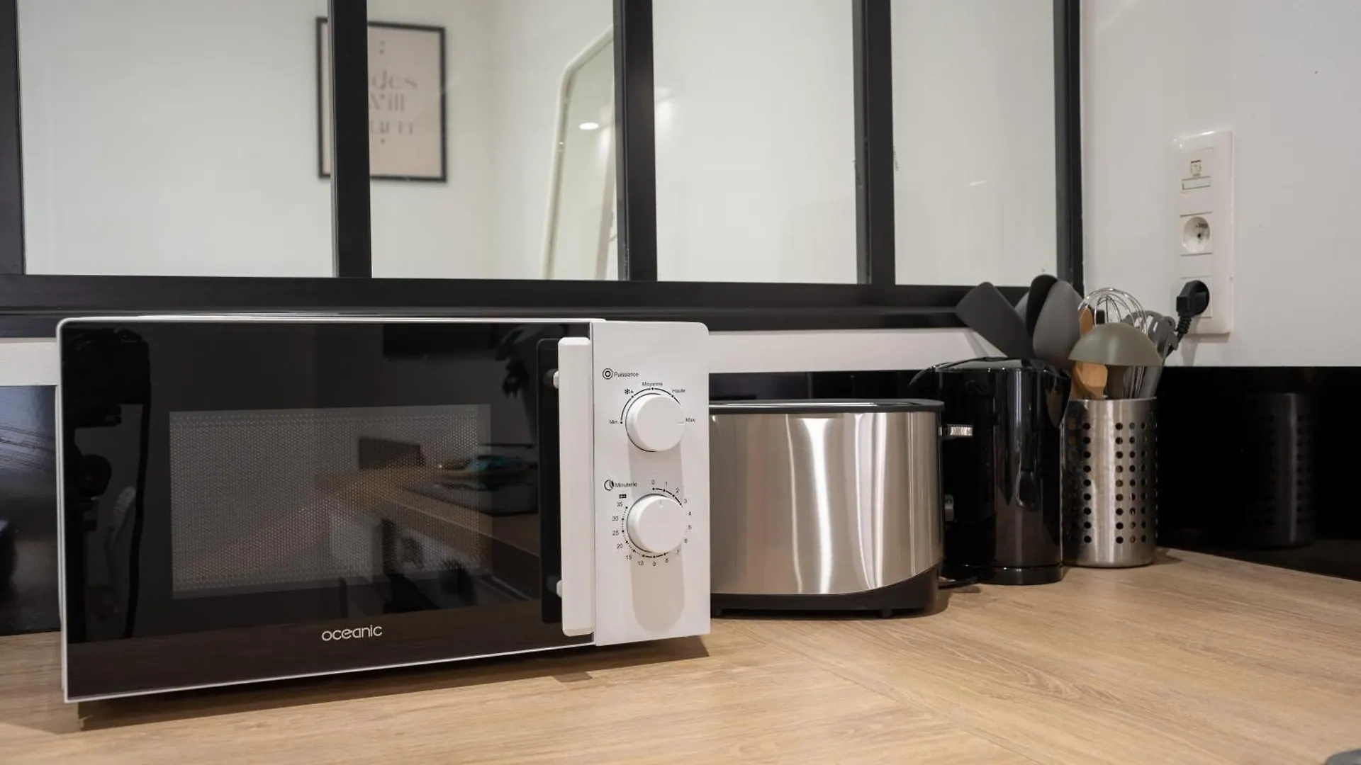 Appartement Tout Equipe 4 Personnes Au Coeur Du Panier Marseille France